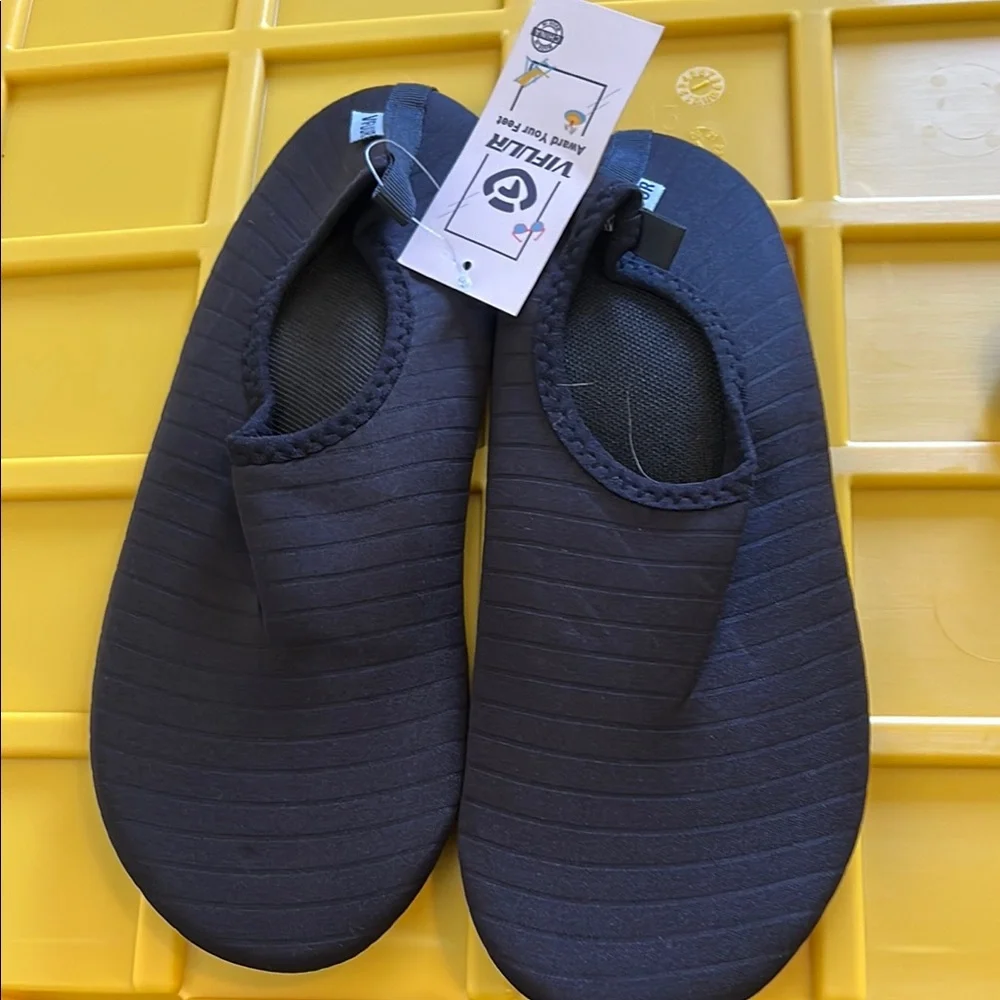 Black Water Shoes